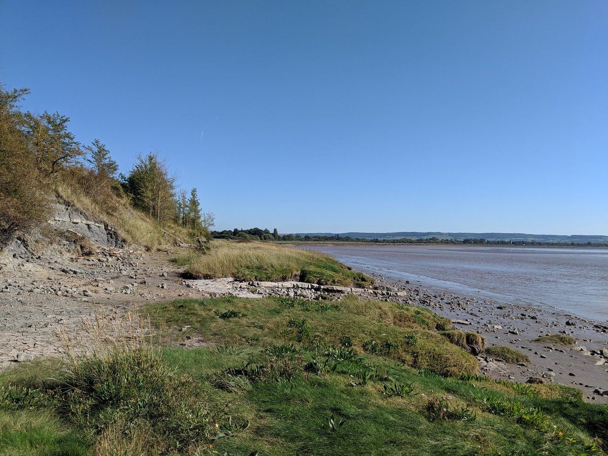 Fantastic to have so many willing volunteers for our #communitycleanup event along the river Severn on Friday. A trailer full of mixed recyclables and only 4 bags to landfill! #discoverthesevern #gloswildlife #spruceupthesevern