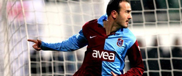 FootballTurks's tweet photo. Turkish striker Gökhan Ünal is still the most expensive transfer of Trabzonspor. He played for the club between 2008-2010 and scored 17 goals in 50 games. Trabzonspor paid 6,2 million € to Kayserispor for his transfer. https://t.co/K5E8e93Yby