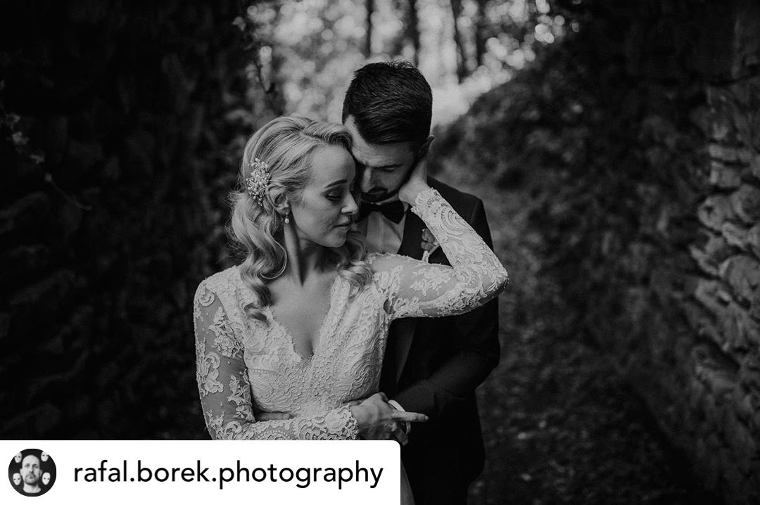 Nothing like a #blackandwhitephoto to add a bit of drama. 💕 <a href="/RalvBorek/">Rafal Borek</a> shot of Joanne &amp; Mark at our historic bridge in the woods #Stonebridge #blackandwhitephotography #weddingvenuegoals #weddingphotography
