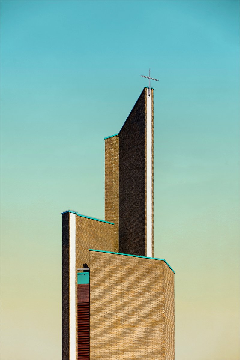 EyeEm's tweet photo. #EyeEmAwards Finalist Alexander Thio tells us about his ongoing project: "I've developed a keen interest for modern churches as they're often minimal, yet sculptural. Design leaves a deep impression on me..." See the full shortlist of finalists → https://t.co/GS0EVfYZJb 📷 https://t.co/ShiUP6l5rJ