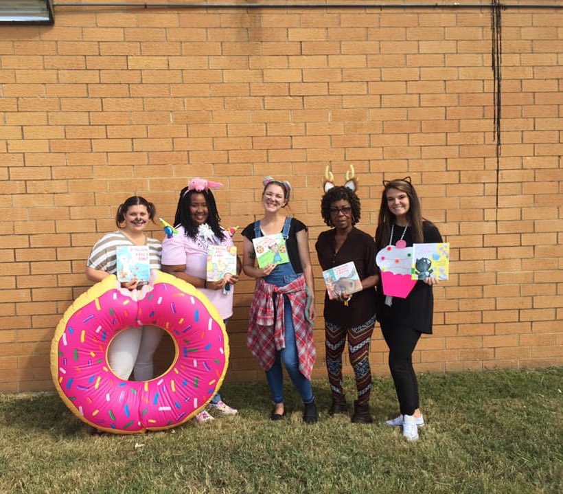 Reading in the Schools day was a hit! Thank you to everyone who came and read to our class last Friday. The kids loved it. 

The more that you read, the more things you will know. The more that you learn, the more places you’ll go. 
~Dr. Seuss
#huskyexcellence