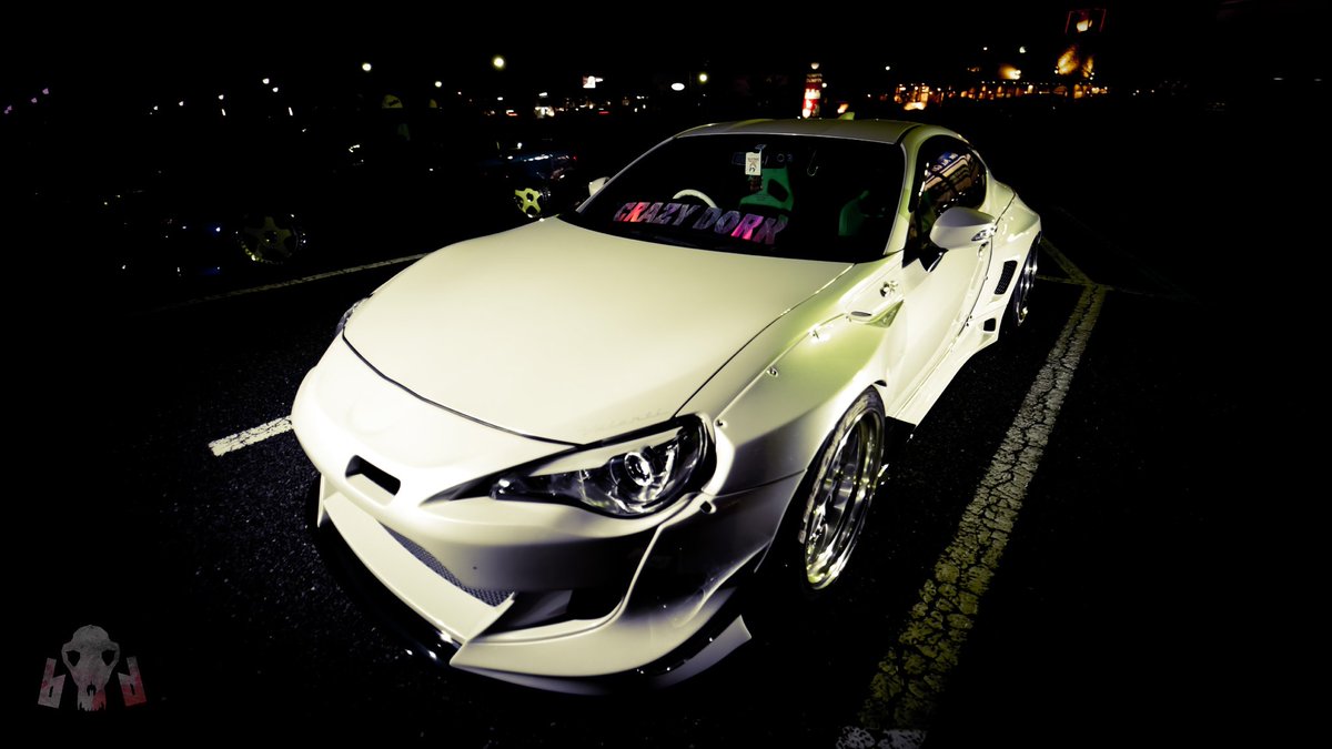 porsche_c4's tweet photo. DaiさんMTでインパに居た方々に広角とライティングの練習台になって頂きました🙇
撮らせていただきありがとうございます🙏💓
#bdFILMS https://t.co/L0nfdtcEVA