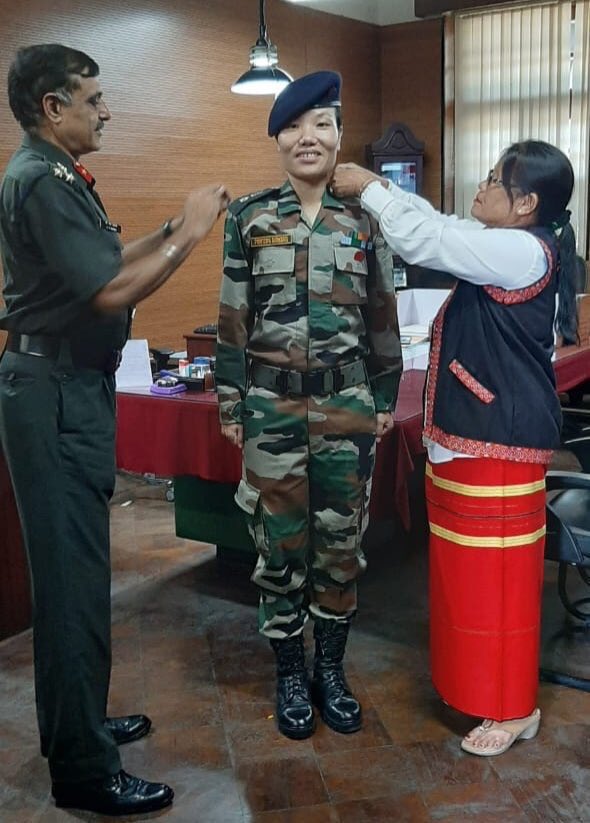 A proud moment for all of us... Major #PonungDoming creates history. She is first woman Army officer from #Arunachal to be elevated to the rank of Lieutenant Colonel in the #IndianArmy. Hearty congratulations and best wishes! @adgpi