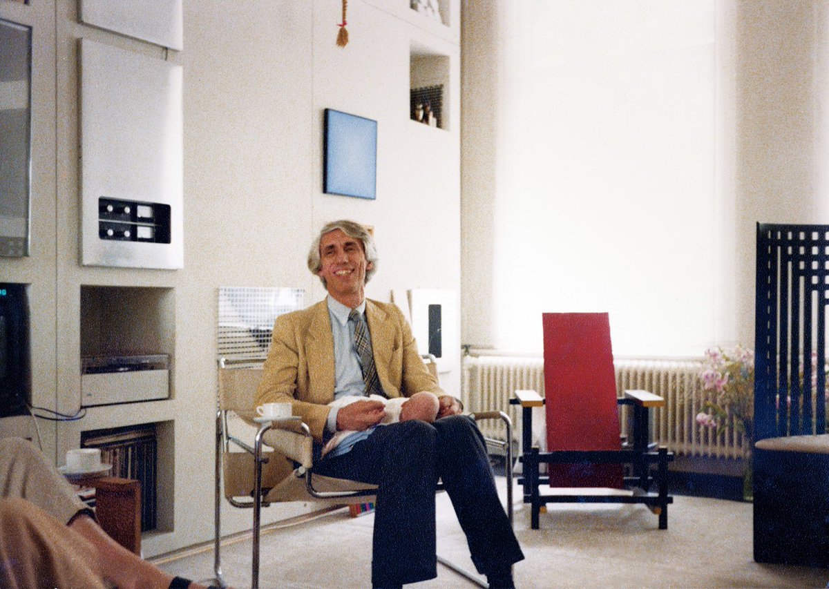 typeroom_eu's tweet image. From @Stedelijk to @DesignMuseum: two must-see online #tributes to the iconic Wim Crouwel
bit.ly/2kvleKx #WimCrouwel #MrGridnik #Stedelijk #fontsunday #TotalDesign #NewAlphabet #MrGridnik #grid #typedesign