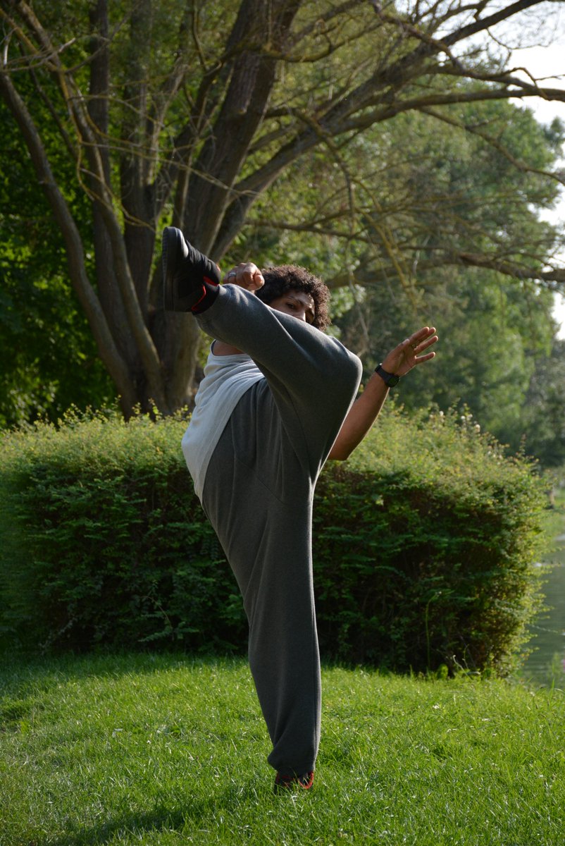 anzaya_khan's tweet photo. #korana #anzayakhan #streetshaolin #shaolinkungfu #Kungfu https://t.co/6dRKukSP5m