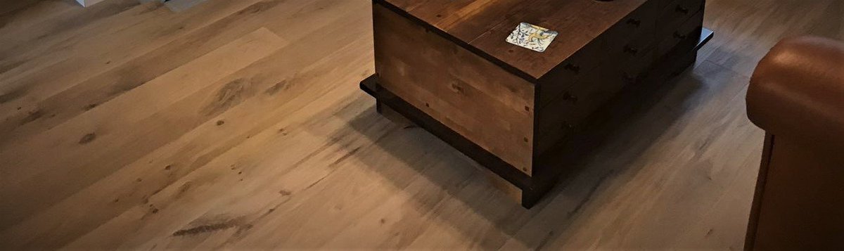 HertfordFloor's tweet photo. Our customer in Cheshunt had @QuickStepFloor fitted in the COMPACT range in engineered oak.We @HertfordFloor also installed new skirtings👍. #quickstepflooring #compact #engineeredoak #skirtings #highendflooring #flooringexperts #woodenfloors #wood #hertfordflooring 🏘️ https://t.co/7wVVeXejK2