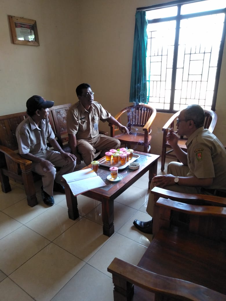 Maturnuwun Pak Gub <a href="/ganjarpranowo/">Ganjar Pranowo</a>  atas respon cepatnya utk segera menindaklanjuti laporan kami terkait normalisasi gorong-gorong perempatan Blabak  cc @dpubmckjateng <a href="/Bappeda_Jateng/">Bappeda Jateng</a> <a href="/JatengGayeng/">Jateng Gayeng</a>  <a href="/kabarMGL/">Magelang®</a> <a href="/IniMagelangKu/">Instagram : @IniMagelangKu</a> <a href="/BorobudurNews_/">IG: @BorobudurNews</a>