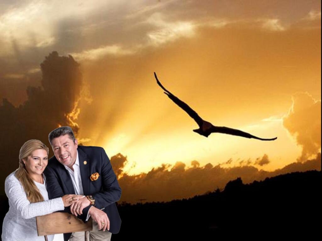 RamssES_Mashi's tweet photo. ¡BUEN DÍA!. Amigas y Amigos. Felicidades en este nuevo amanecer.. Nuestro Dios Bendiga.  “Más que vencedores..” | Y sabemos que a los que aman a nuestro Dios, todas las cosas les ayudan a bien, esto es, a los que conforme a su propósito son llamados. | Romanos 8:28 https://t.co/dG3dApFd51