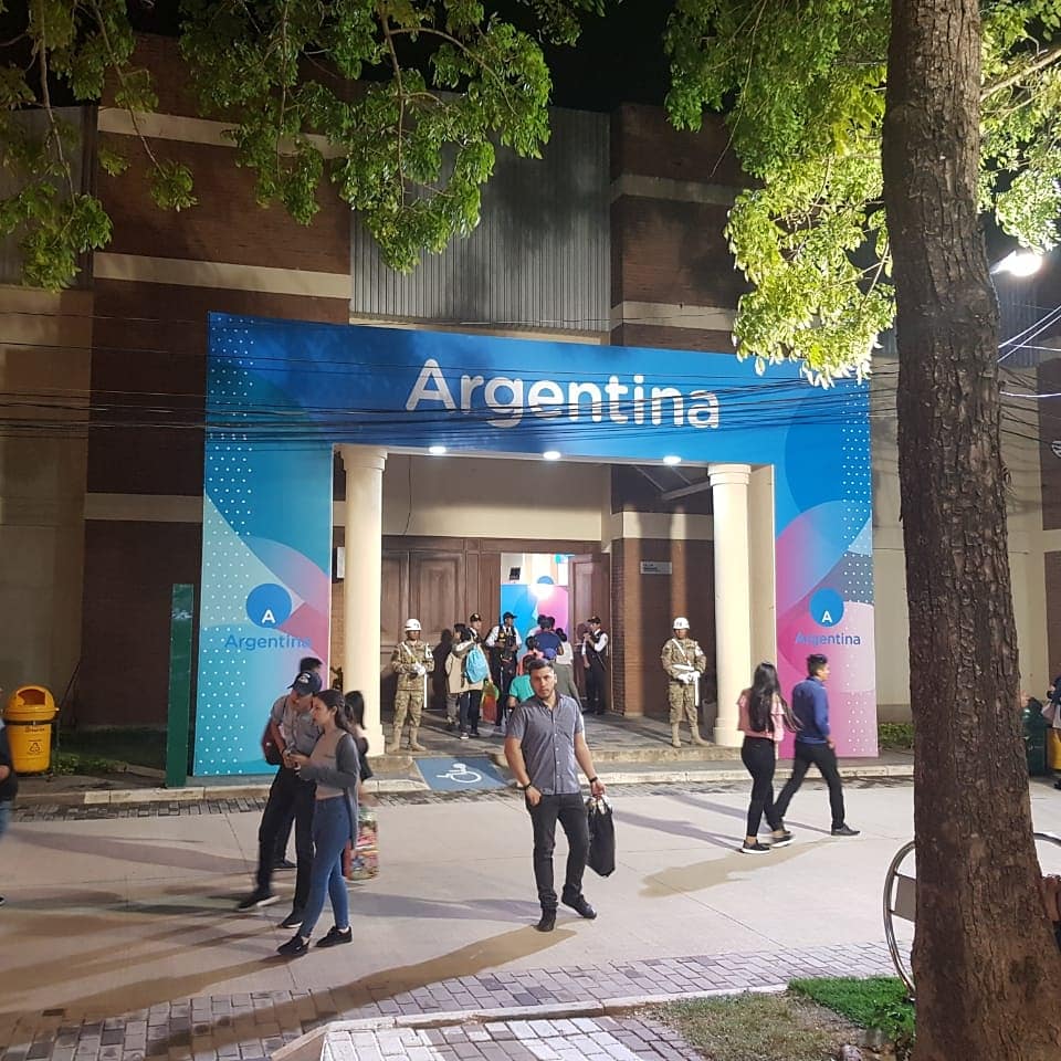 GUILLERMO VALIN DIRECTOR COMEX LANUS,EMPRESA LANUSENSE PRESENTE EN EXPO CRUZ BOLIVIA,GRACIAS DRILLCO POR REPRESENTAR CON TANTO ESFUERZO Y ORGULLO A LANUS.
LANUS RECORRE EL MUNDO. GESTION GRINDETTI.
JEFATURA DE GABINETE
PRODUCCION LANUS
PRODUCCION PBA🇦🇷