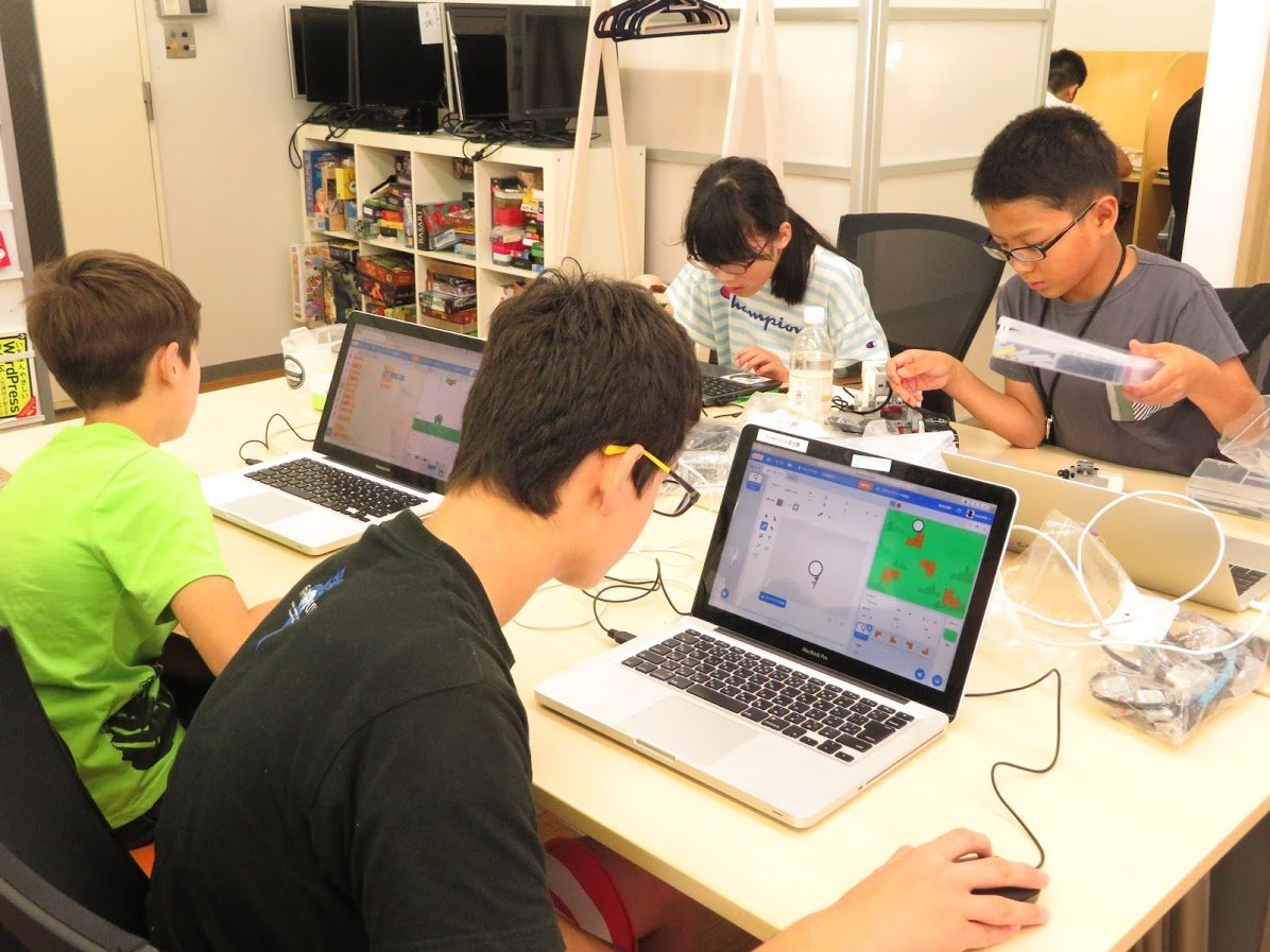 coderdojo_chiba's tweet image. #coderdojo千葉 本日開催日でした! ロボット作りが多い会でした。次回は10/14 (体育の日) です。