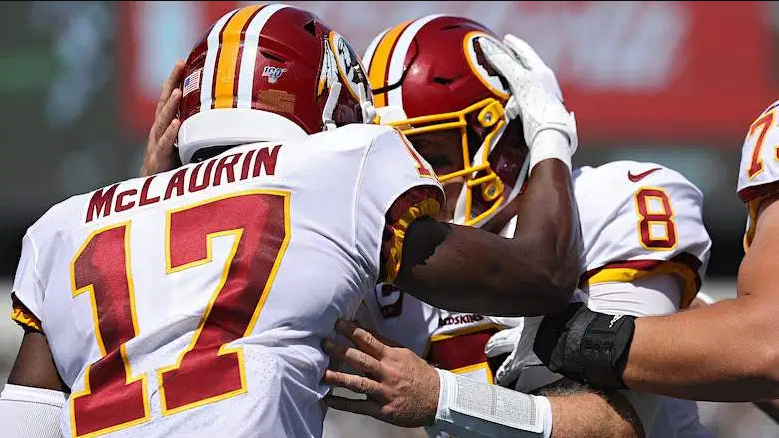 talukder19961's tweet photo. Watch washington @redskins vs chicago @bears live-stream  online

#NFL100 #CHIvsWAS #Bears100 #Redskins #veikkaus #nflfi #jefu #CHIvsWas #chicago #bhive https://t.co/9bZWOQ4G72