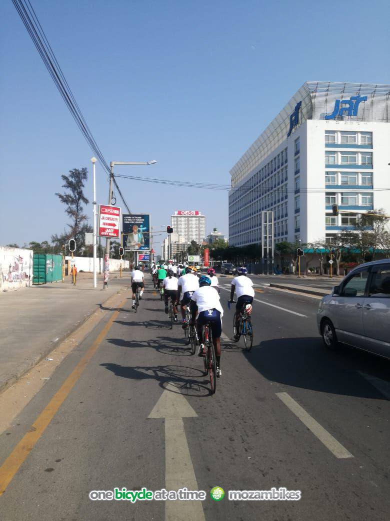 Mozambikes's tweet photo. Yesterday, was International Car-Free day, and the Mozambikes team was part of the cycling journey of the II Week of Sustainable Mobility movement in Maputo.
#Mozambikes #OneBicycleAtTime #GlobalGoalsforSustainableDevelopment #mobilityweek #ridewithus https://t.co/p5AagYx578