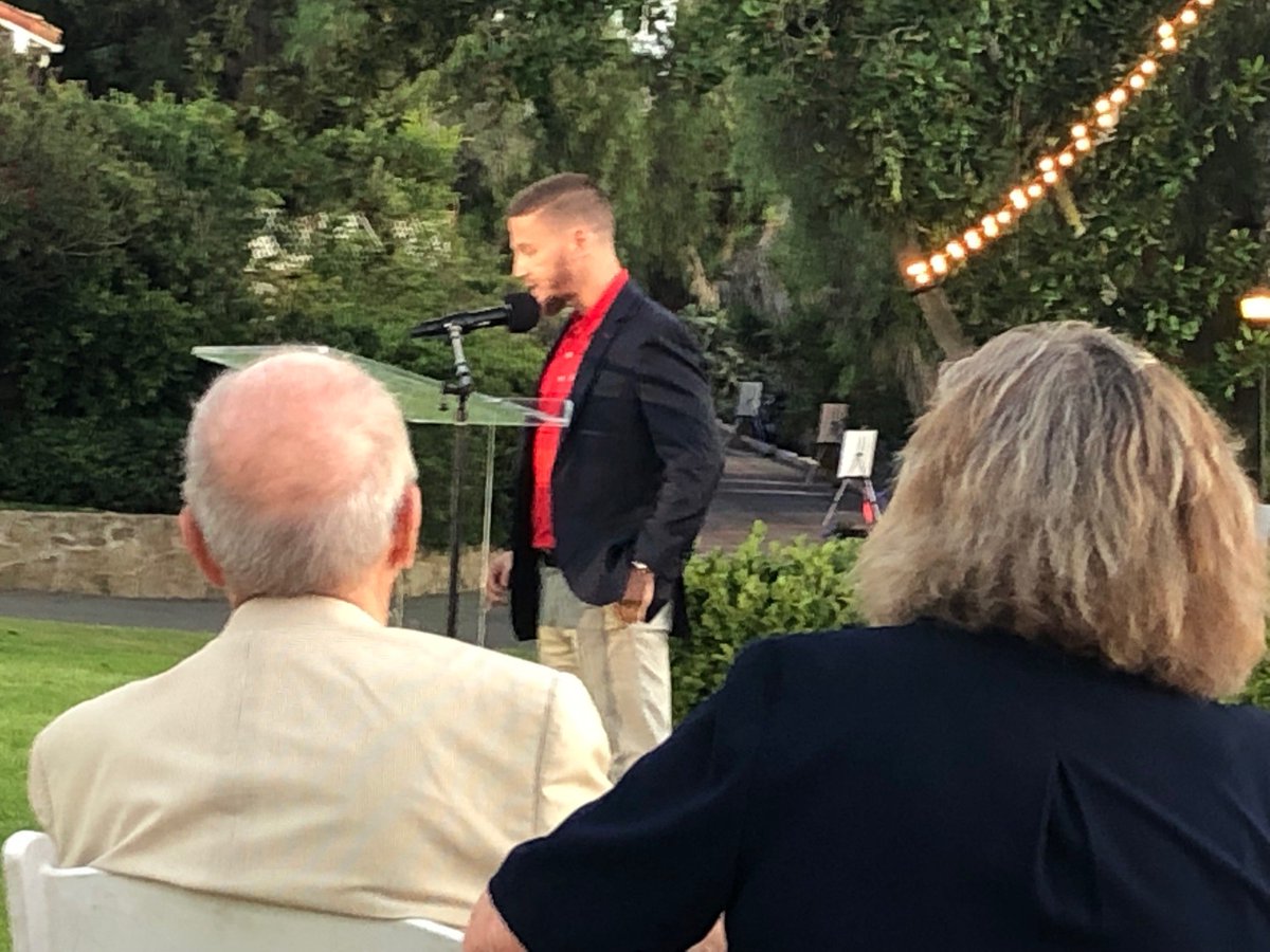 TheLtColonel's tweet photo. Great to be at the 15th Anniversary party of the @SemperFiFund  Semper Fi America’s Fund at Camp Pendleton Marine base in CA. #veterans @USMC @chiksdigscars https://t.co/gnD3nWGXgw