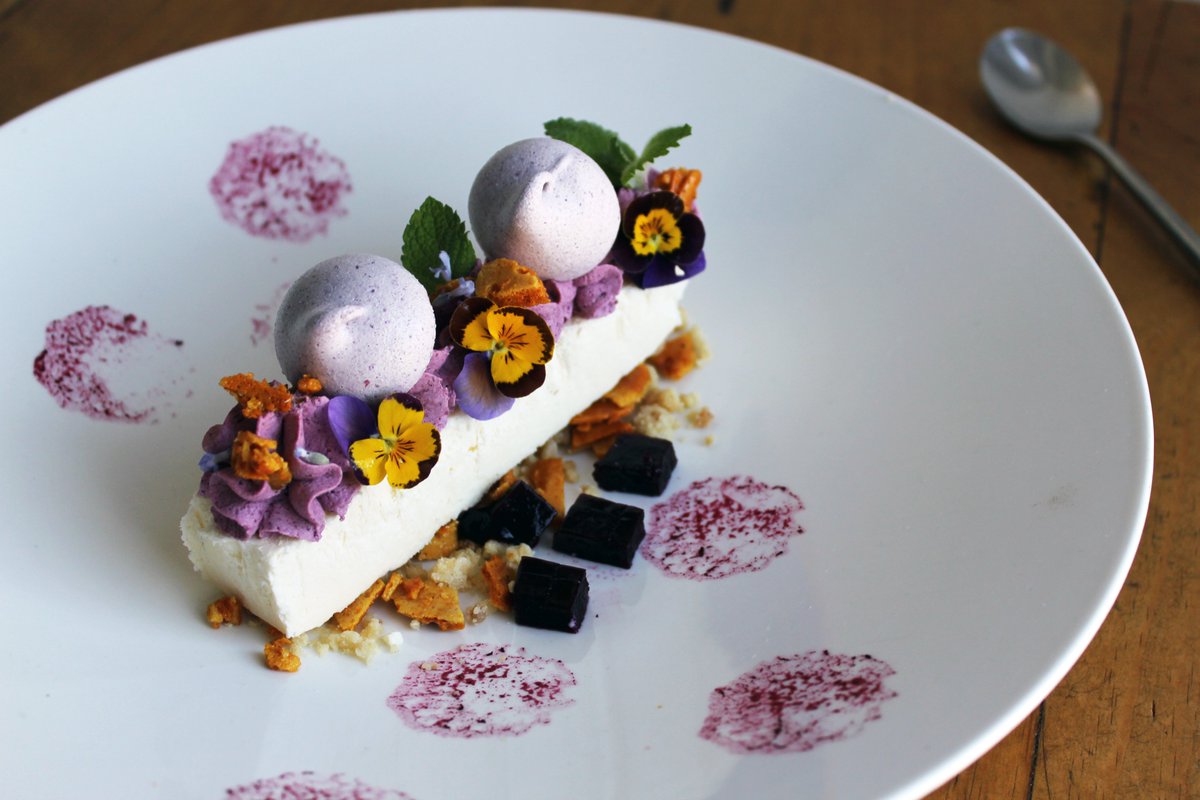 What about we start the week on a sweet note? 😋 This is our Lavender Parfait with Meringue, Honeycomb and Blackcurrant. It's a delicious seasonal dessert using the fragrant lavender from our garden!