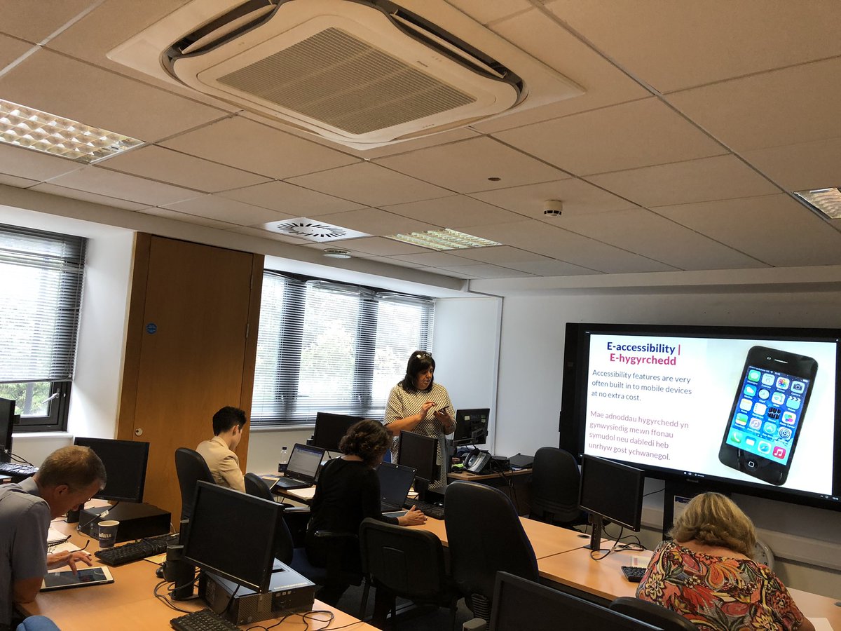 @JonesDcw providing Digital Companion training to staff at @NWISupdates in Cardiff. @DC_Wales @WalesCoOpCentre #digitalcompanion #digitalinclusion