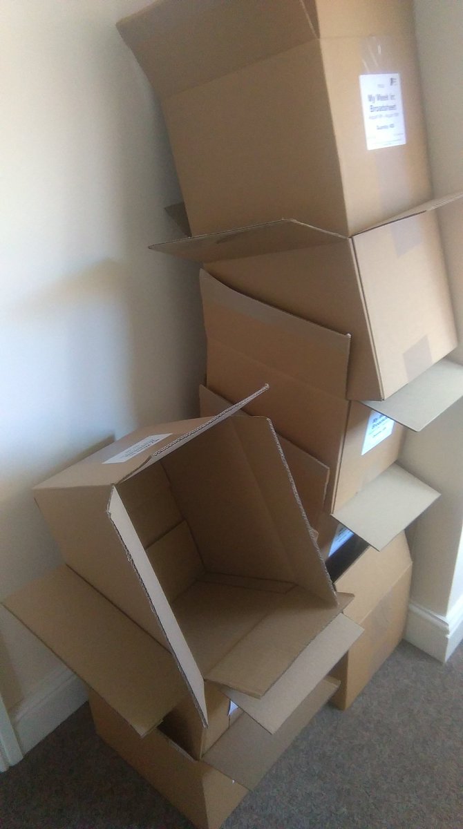 On my way to Sheffield to meet up with <a href="/boldtypeltd/">The Bold Type</a> and and co-train the lovely folk <a href="/PitsAdventures/">PitsAdventures</a>. Hoping that everybody likes cardboard boxes...#headingyourway !
