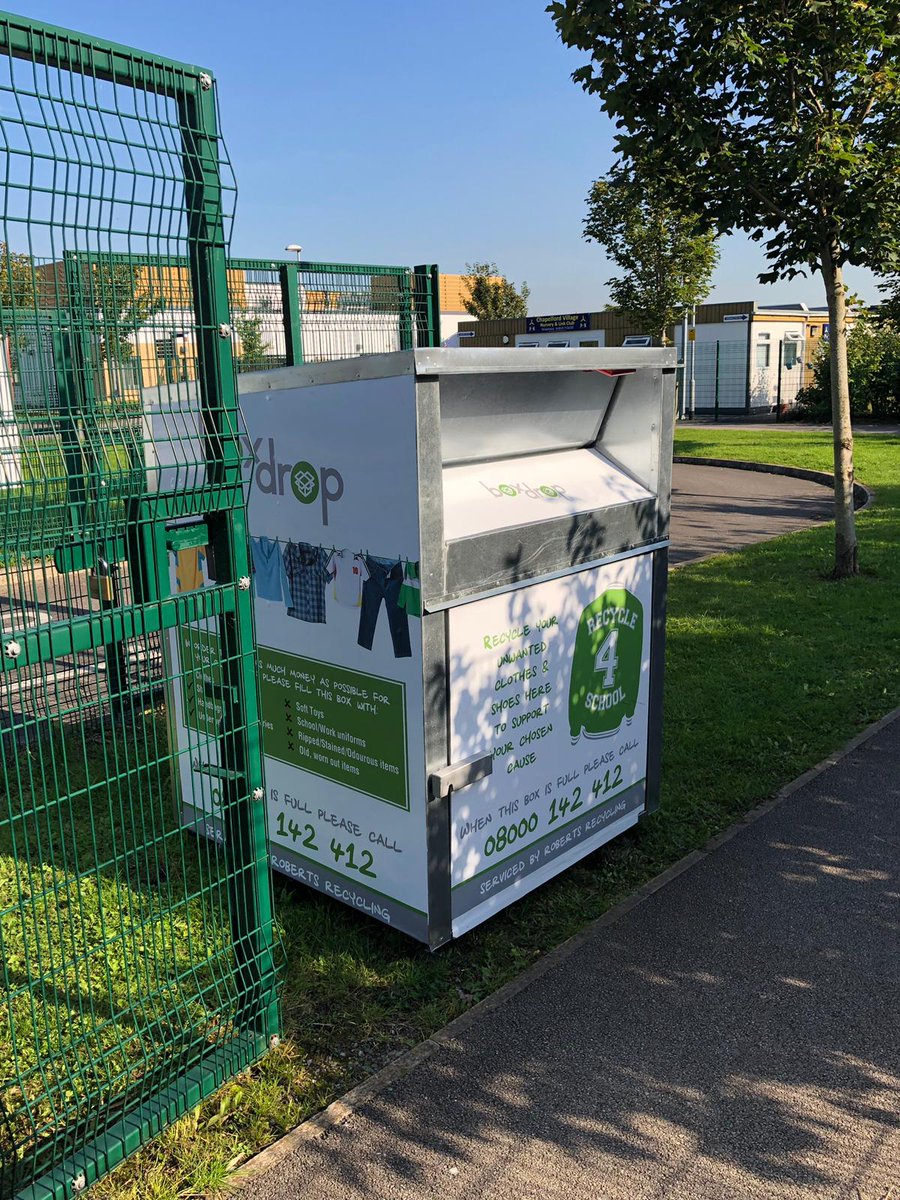 chapelford_pta's tweet photo. Our brand new "Recycle 4 School" bin has arrived - it is located at the entrance (opposite the nursery). If you have any unwanted clothes or shoes pop them into the bin and the money raised will go to support ChaPTA 😉

Thanks all for your continued support - ChaPTA https://t.co/QCFWpPirTU