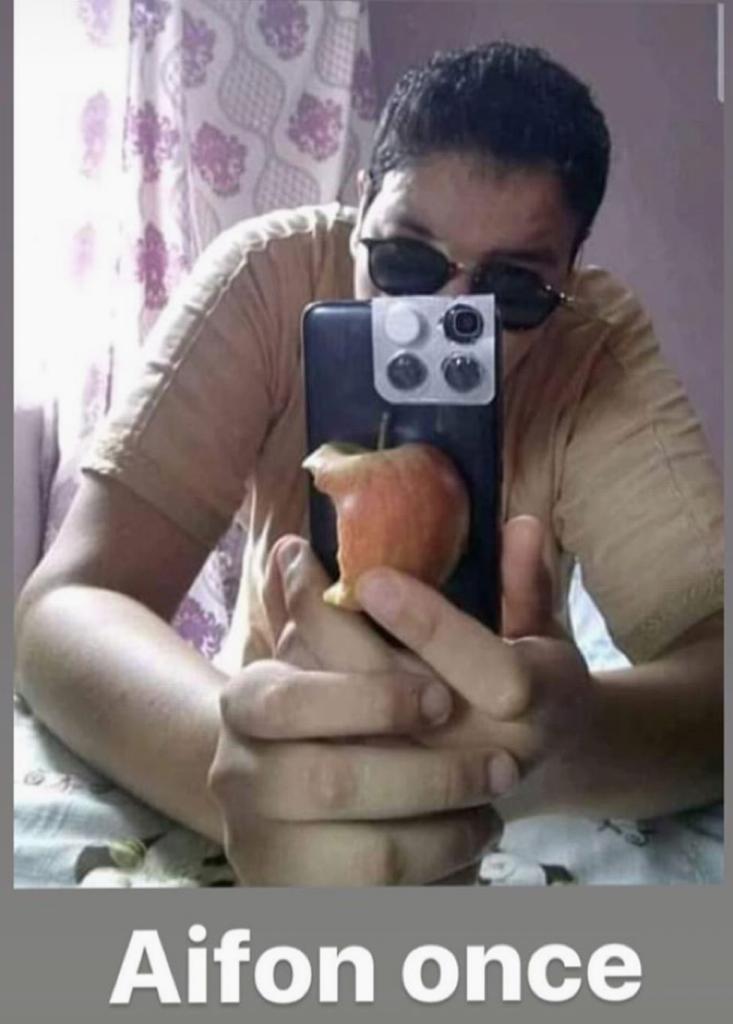 Colmenero's tweet photo. Ya tengo el iPhone 11 pro. #FelizLunes https://t.co/zPNG6IsKn8
