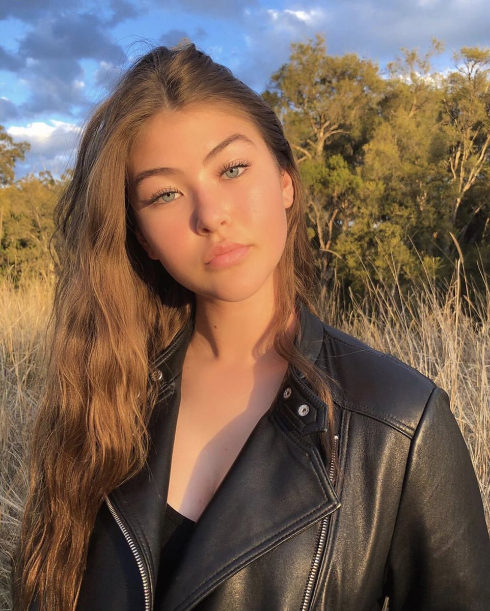 It’s been a while #goldenhour #siennadavis