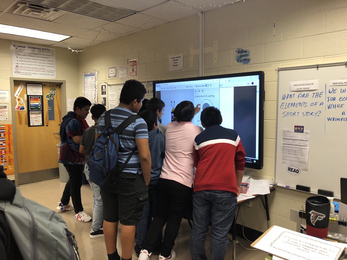 My 7th period Ss interacting with our new Simplicity flat panel and loving it!!