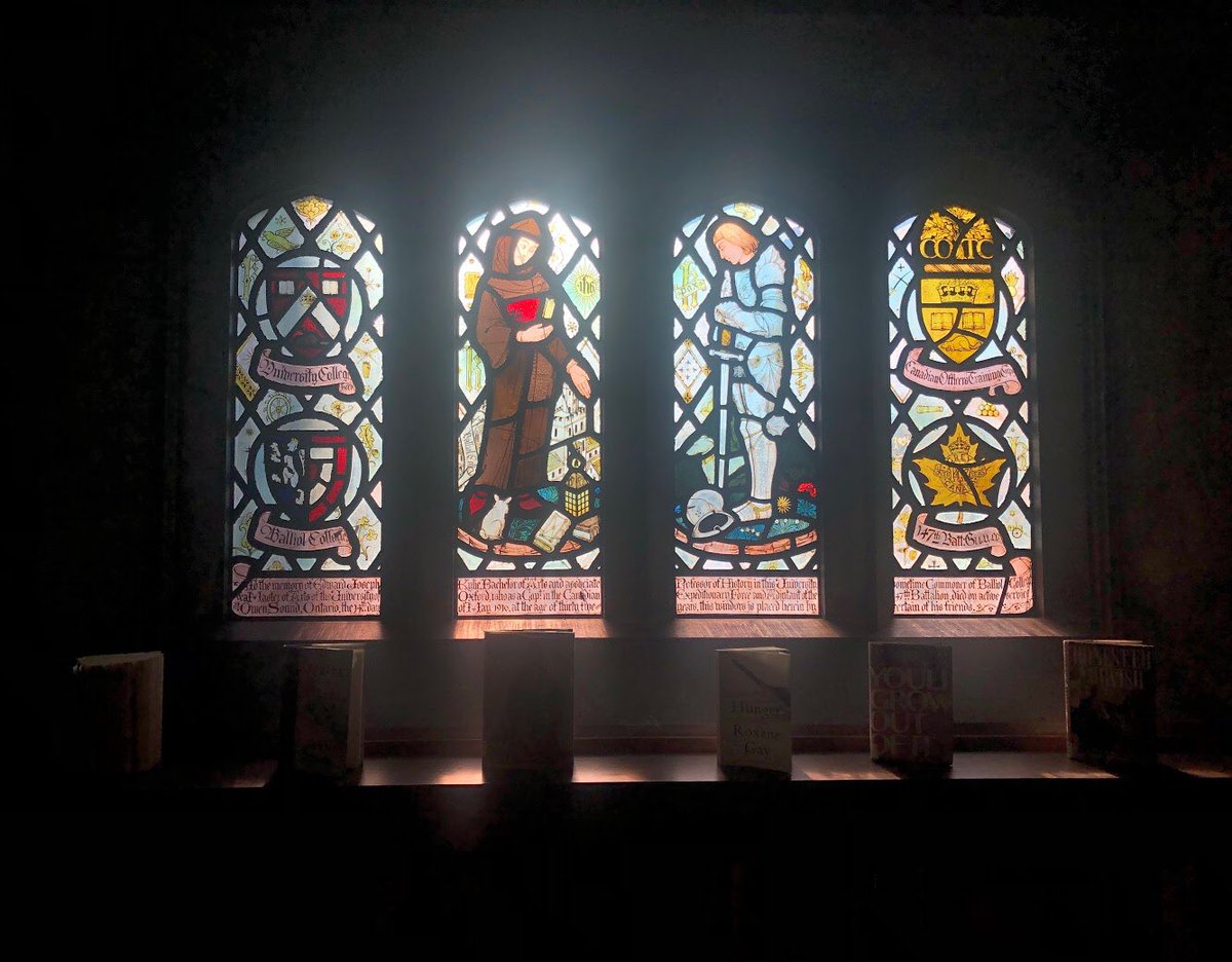 LibHartHouse's tweet photo. #HartHouseLibrary is a place of study and quiet contemplation. Our stained glass window is an example of the libraryโs historic charm. Come visit this hidden gem the next time you are on UofTโs campus.
#uoftlibraries #beautifulstudyspace #uoft https://t.co/WYQbyVDLy8