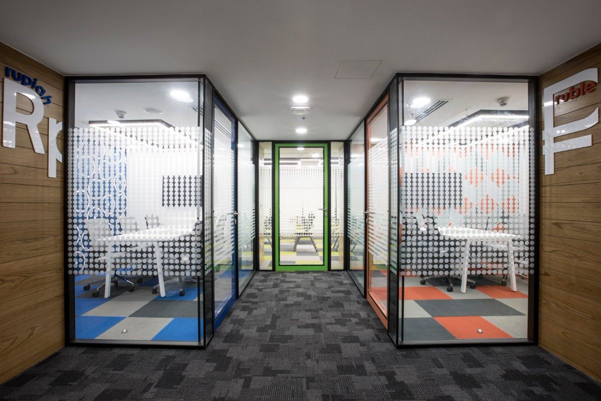 BrawnGlobus's tweet photo. Devising contemporary solutions to signal the advent of a tech revolution in #workspace design, we set out to provide @OLX_India an office environment that aligns with the brand’s vision - incubating constructive exchange and collaboration amongst its young, driven workforce. https://t.co/CQDm1jnTeX