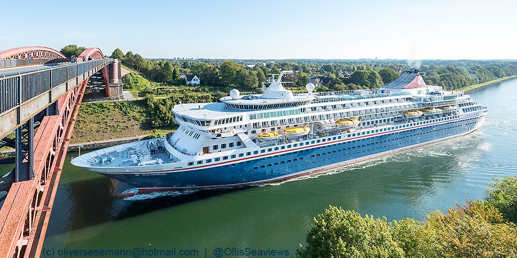 During her 2019 #MysteryCruise, @FredOlsenCruise's #MVBalmoral passed through the #KielCanal🇩🇪 on Sat, en route fr Ijmuiden🇳🇱 to Świnoujście🇵🇱. Today, it's Malmö🇸🇪 - what will be her next port? Skagen🇩🇰? Kristiansand🇳🇴?

@FOCLMedia #SmallShipCruising #ShipsInPics #NordOstseeKanal