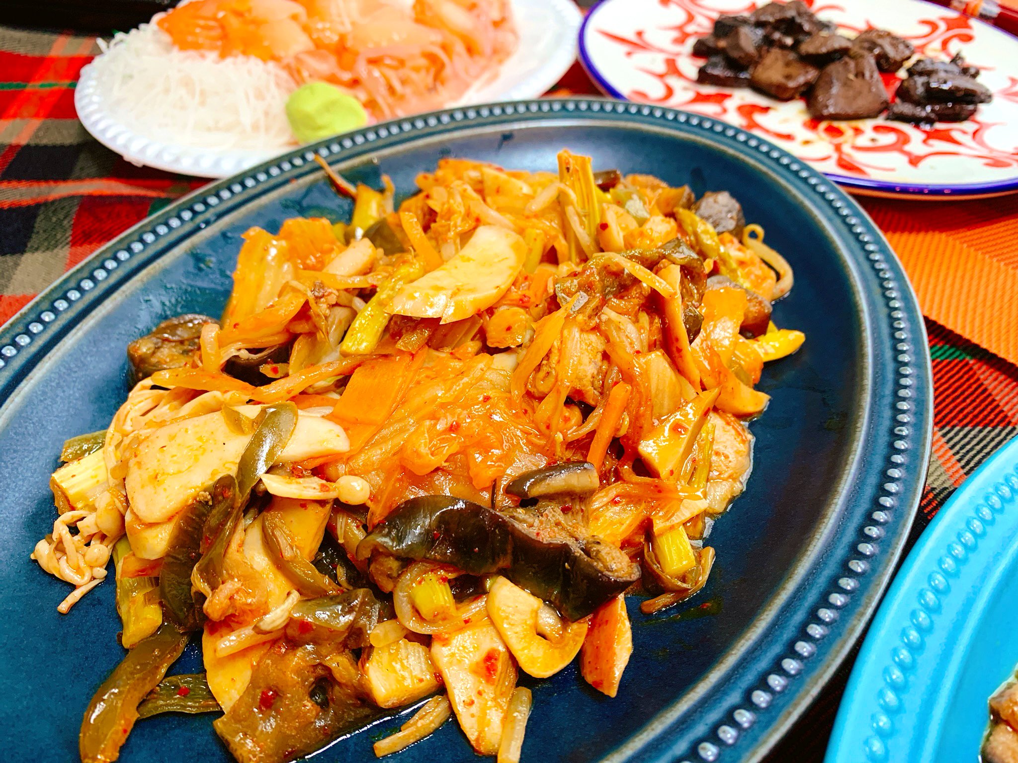 平 祐奈 𝑌𝑢𝑛𝑎 𝑇𝑎𝑖𝑟𝑎 父との2人暮らしごはん 父がスーパーに行くと大量に食材を 買ってくるので消費するのに大変 冷蔵庫にあるもので作った最近の 平飯 父といるとすごい量を作ってしまう 母のご飯が恋しい T Co Dvohjjfxsg