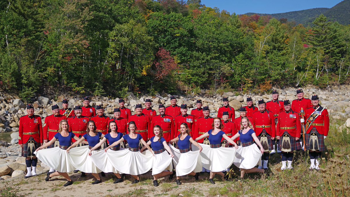RCMPpipesNCR's tweet photo. The RCMP Pipes, Drums and Dancers at the 2019 New Hampshire Highland Games at Loon Mountain.
@loonmtnresort @nhscot
#rcmp #pipesanddrums #highlanddance #canada #usa #newhampshire #nhscot https://t.co/yL20ijVT5t