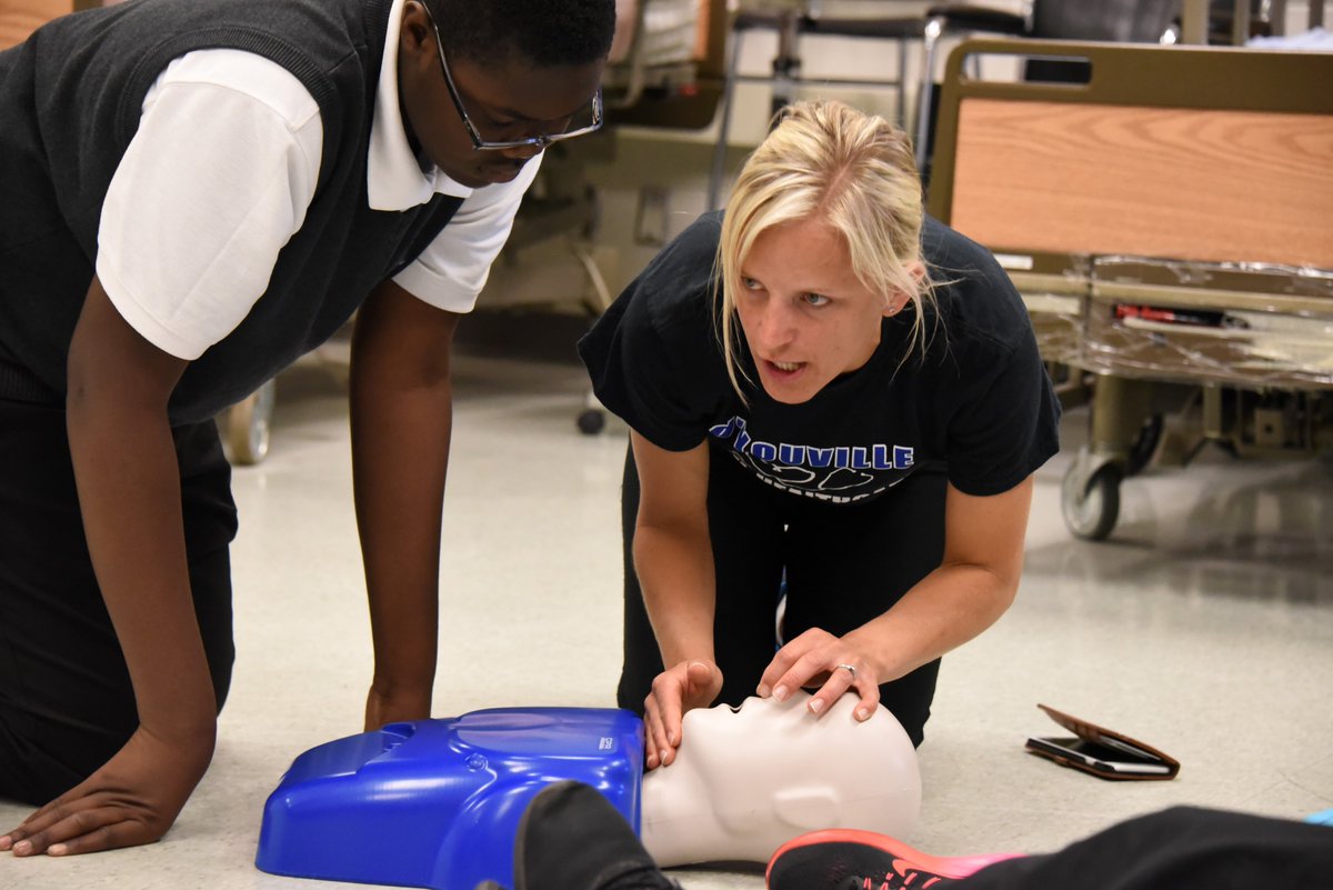 actfoundation's tweet photo. More than 10 #teachers from 6 secondary schools @deltasd37 @RichmondSD38 are training to teach #CPR & #AED to their students in #Delta and #Richmond!
#ACT4CPR #schoolCPR #CPRsaveslives #defibrillator #teen #lifesavers #education #health #BC #high #school #highschool https://t.co/nJ6WW8cEqR