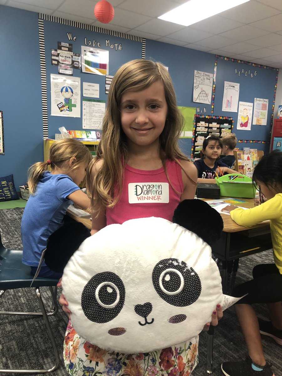 Lindsay Little tweet media