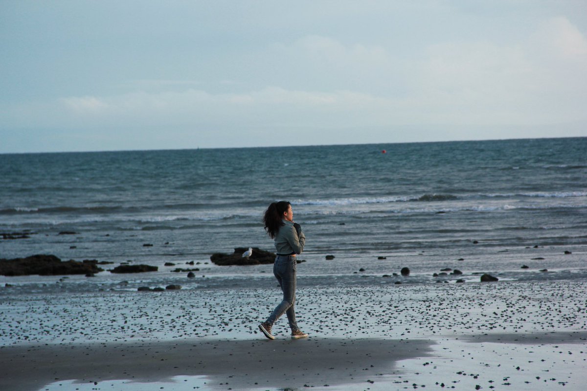 Azadaaa_'s tweet image. Take her to the sea🌊