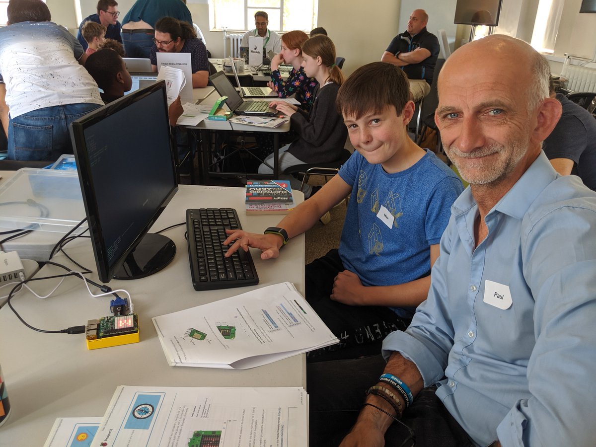 tnmoc_coderdojo's tweet image. Another CoderDojo yesterday at @tnmoc This time as well as all the usual stuff we had some Raspberry Pis with SenseHats to play with!