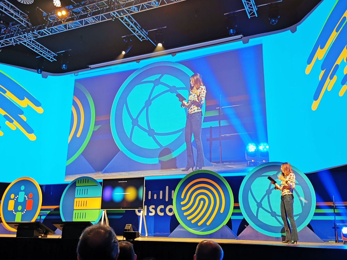 piegiuliano's tweet photo. La figura del #CustomerExperienceManager per poter orientare nei partner la #cx anche con programmi ad hoc come #lifecycleprogram. @GcampateG al #ciscopclub19 @CiscoItalia @Exprivia_Italy @Italtel https://t.co/wPHIrXKsL3