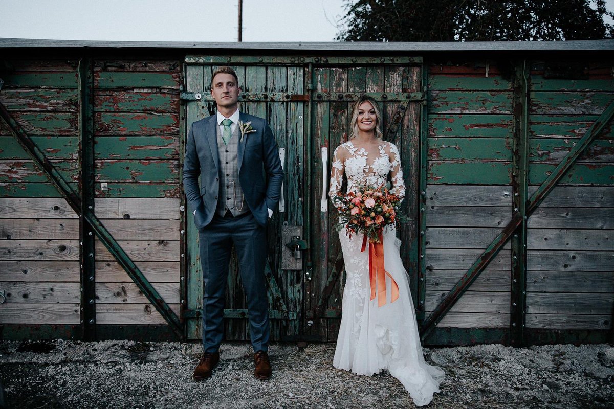 When a client asks me to make the most important garment of his life, it’s such an honour and privilege.

#suit #bespoketailoring #blazer #trousers #jacket #garments #tailoring #tailormade #wedding #bespoke #2piecesuit #weddingattire #3piecesuit