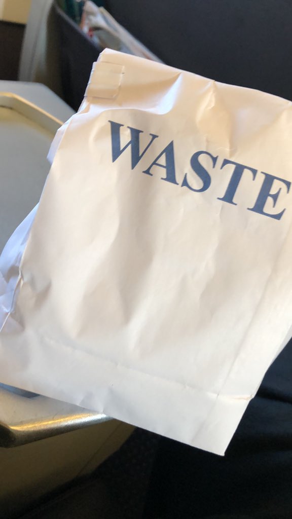 QueenofCandor's tweet image. My @AmericanAir ice bag for my head - #waste #headachefromhell  #nomedicalreport 😢 🤮🤯