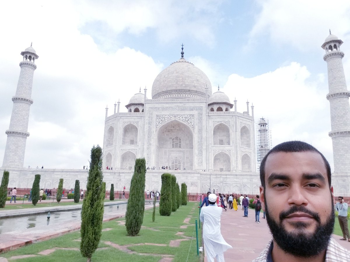 Delgeezy88's tweet photo. Mi did big ting #Tajmahal #worldtraveler #surreal #blessingsonblessings #Iworkhardforthisshit https://t.co/erJdpG7rjR