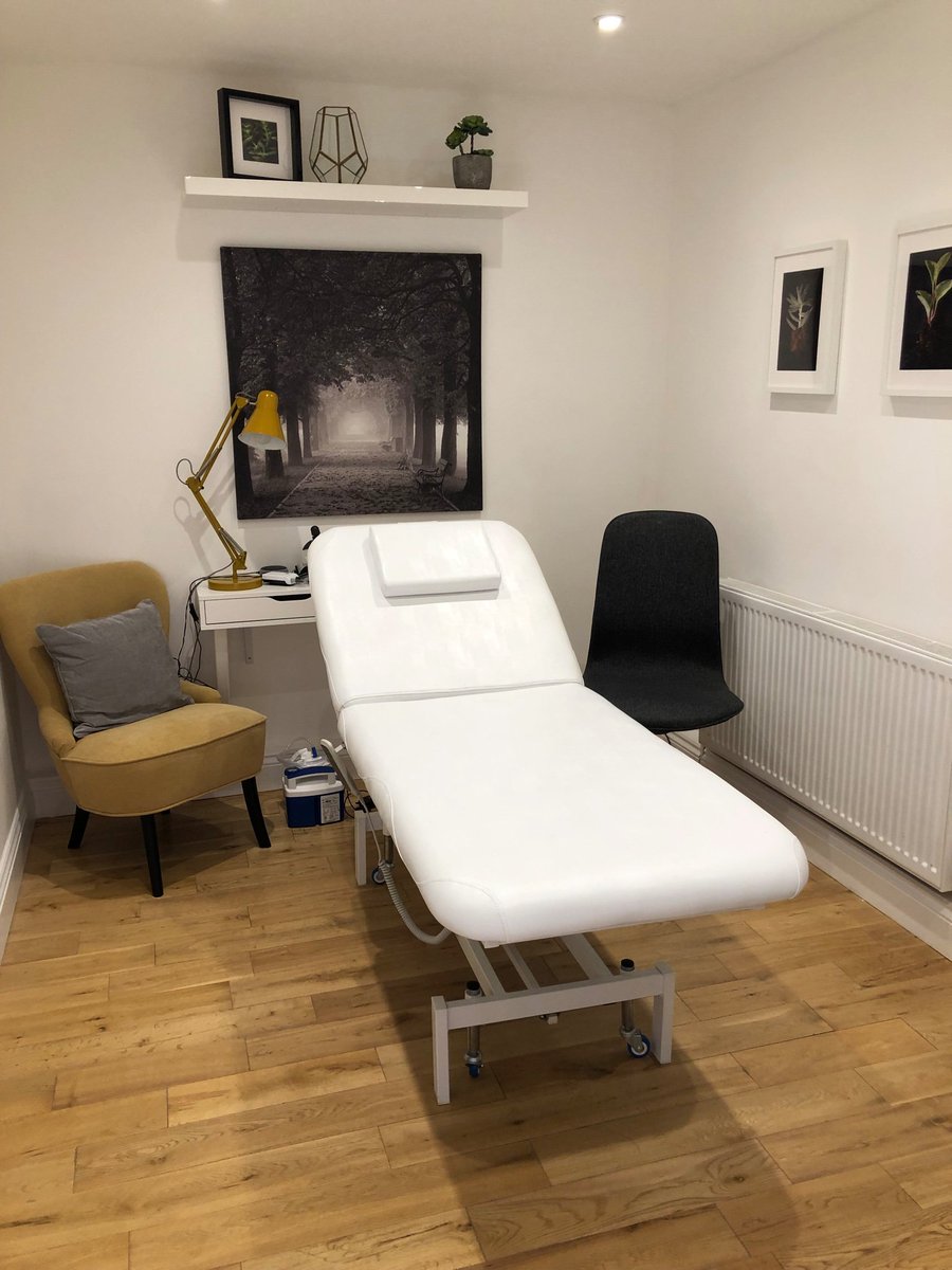 My perfect new clinic room of which I will be holding clinics in every Friday morning. #Flourishclinicwinslow #winslowinbucks #earwaxremoval #microsuction #professional #friendly #bookyourappointmenttoday