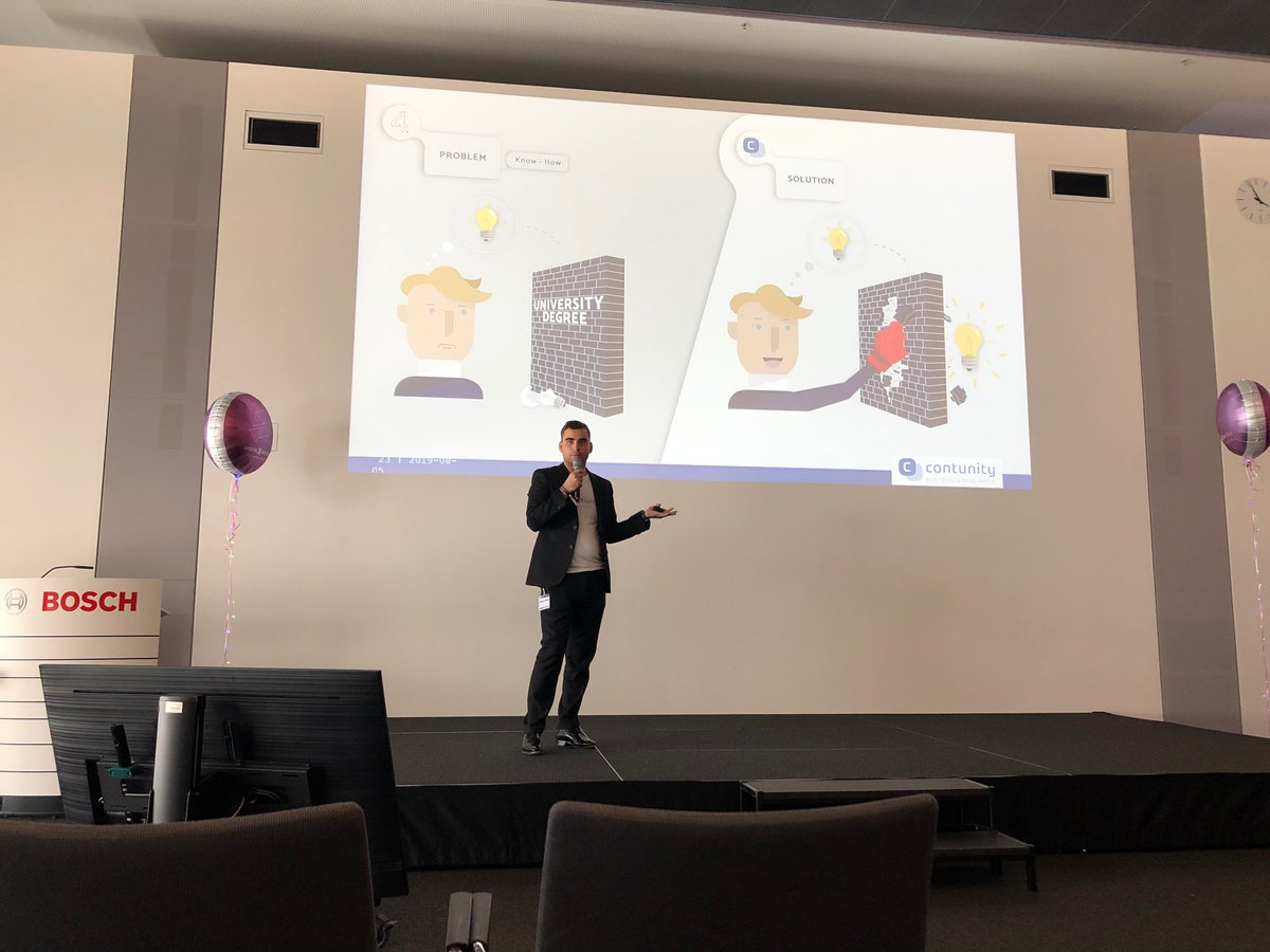 Celus_io's tweet photo. Last week @TobiasPohl6 and @jorisbethune represented @Contunity at @BoschGlobal at the #boschdigitalxday! They explained Contunity's solutions with a pitch and at their booth.
Thank you @BoschGlobal for providing us with this great opportunity!π
#Contunity #likeabosch #Bosch https://t.co/YhO52DiG1d
