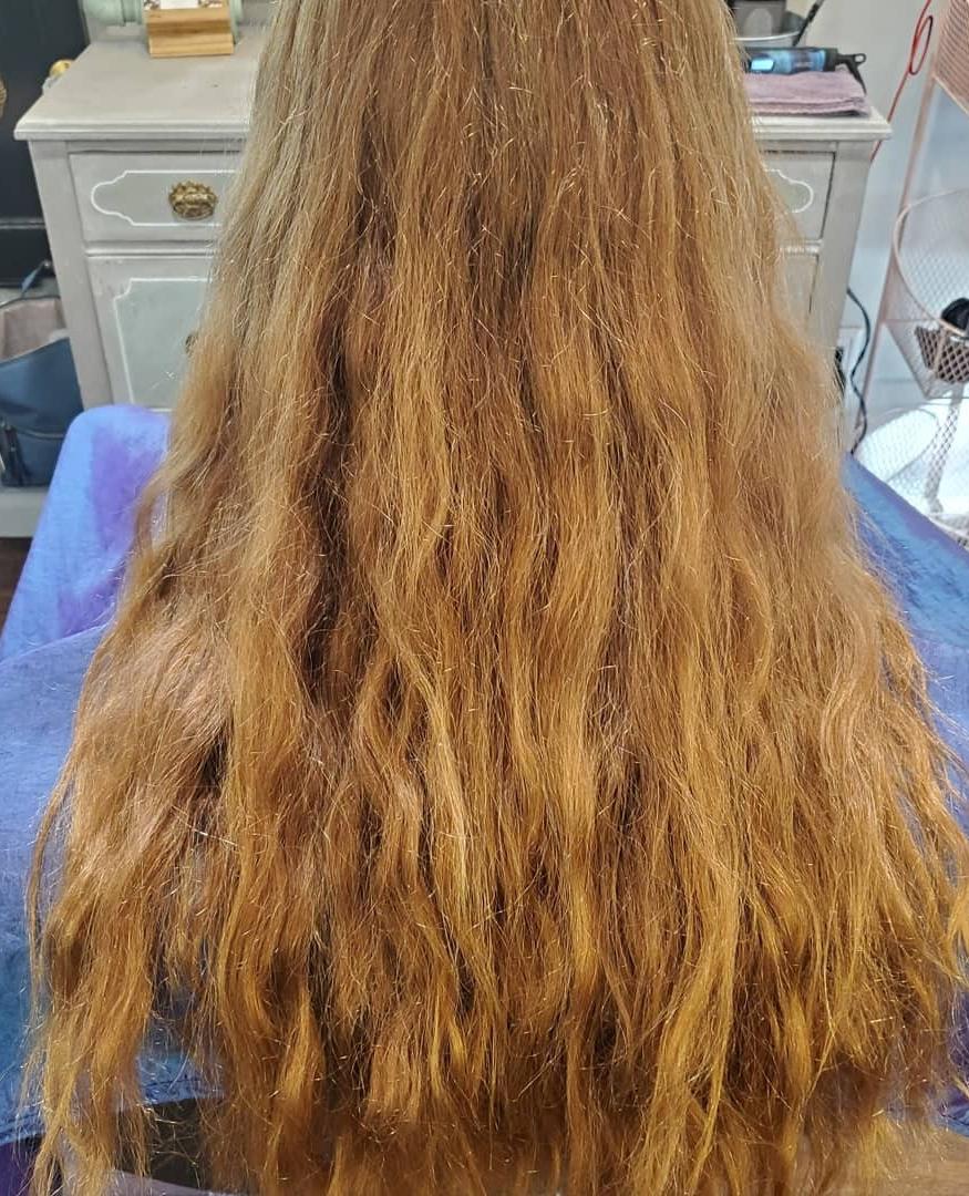 KeratinComplex's tweet photo. If you need some #mondaymotivation to text your hairstylist and book a #kcmaxsystem treatment, here it is! Props to @lucyrosesalon for this beautiful transformation🔥
#linkinbio to shop KCMAX Daily Treatment Spray for killer results that will last you all through the season. https://t.co/CSNAfWsNbQ