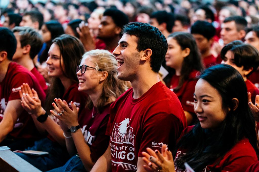 UChicagoCollege's tweet photo. Welcome to the College, Class of 2023! 

📸: Freddy Tsao and Jean Lachat | #UChicago #UChicago2023 https://t.co/XLMGbcLqVz