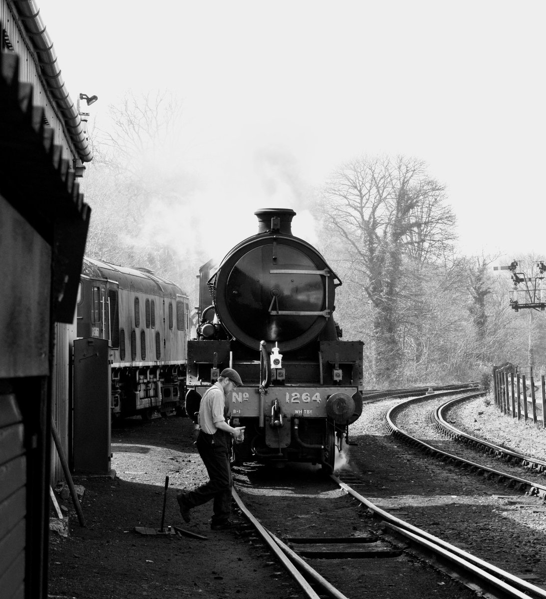 DLivell's tweet photo. #blackandwhite #blackandwhitephotography #train @nymr @Grosmont #steamtrain https://t.co/6RMi3dAp7Z
