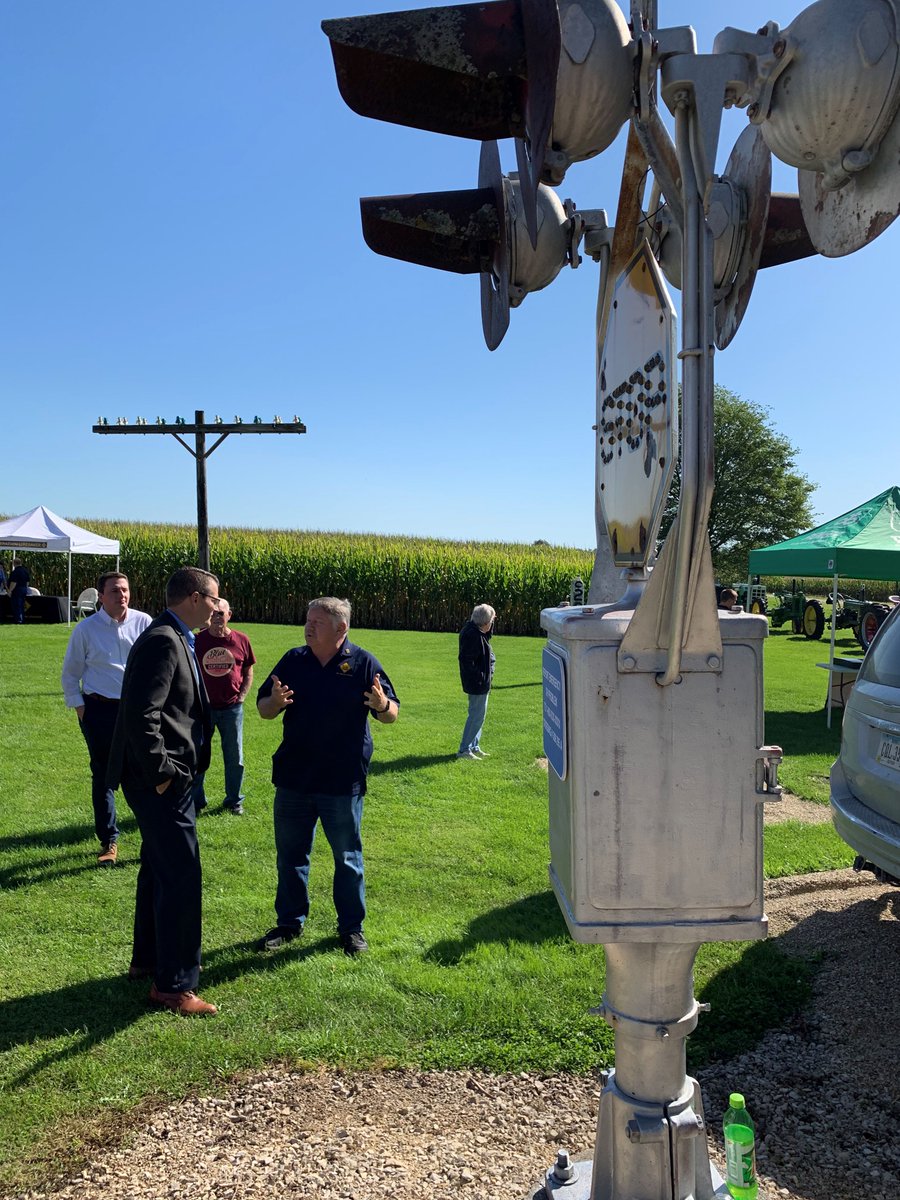 olinational's tweet photo. #RailSafetyWeek kicks off in Iowa with a great rail safety briefing with the Lieutenant Governor, courtesy of our Iowa board member and FRA's Dave Huntley. #RailSafety in full gear this week! https://t.co/dMhwaailxJ