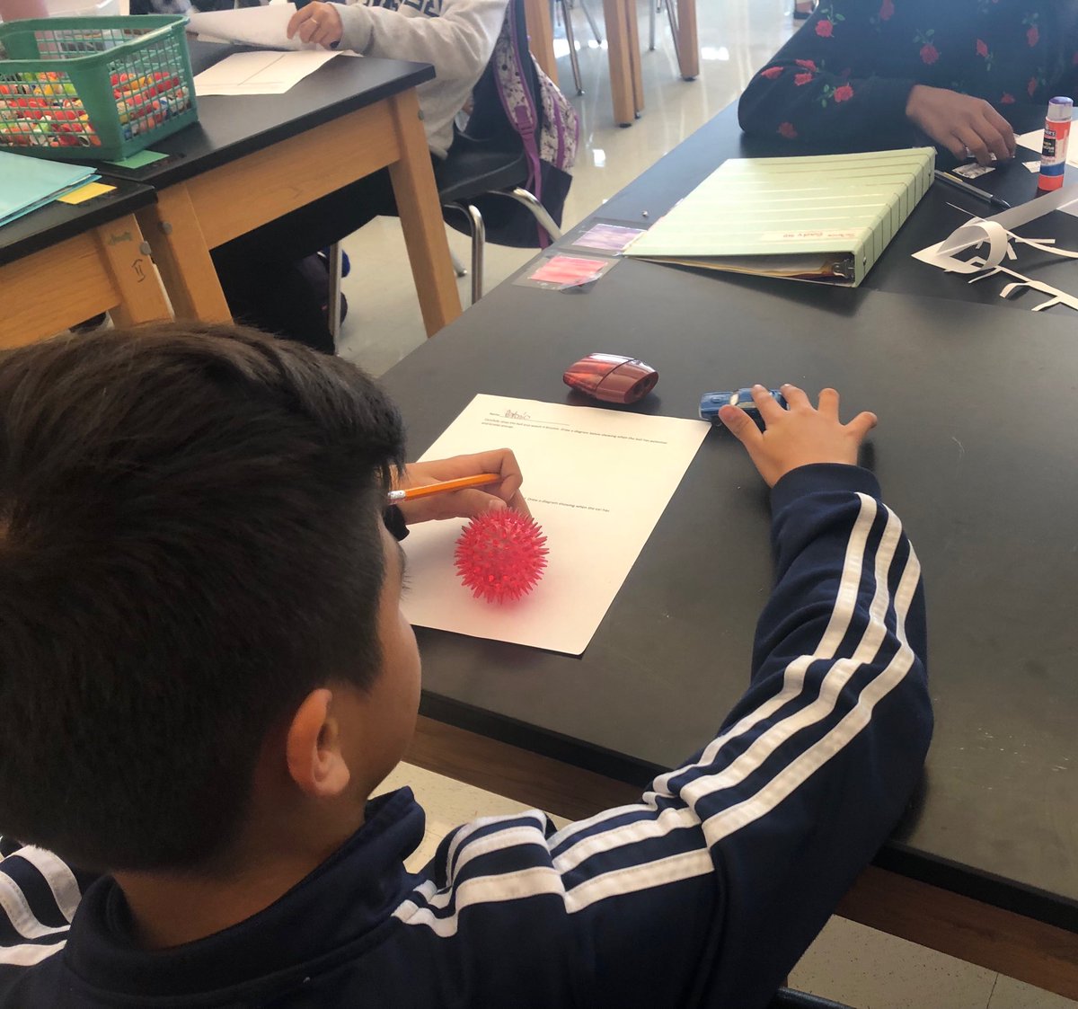 MrsWuMiddleSch1's tweet photo. Happy Monday Everyone! We had Fun Learning The Difference Between Potential and Kinetic Energy in Sixth Grade Science Using Toy Cars and Balls #ScienceisFun #MPMiddle #spongempms https://t.co/JmozGvnCeU