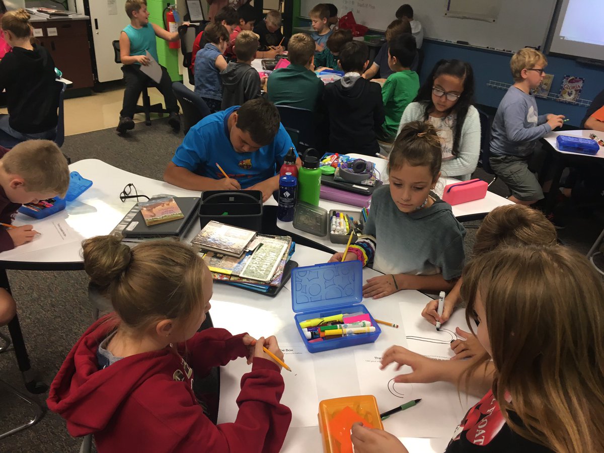 MrsSimacek's tweet photo. 5th graders thinking outside the box #mpqtigerway #riponwiproud #ripon5th @MissMegHartzell @JanetErnst @MrsSimacek https://t.co/OqnERpTxrB