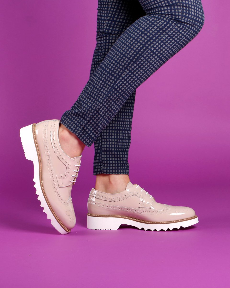 KabacchaShoes's tweet image. It is officially the first day of Fall! Refresh your style with a new pair of Kabaccha shoes at this link bit.ly/2DCEFtt  #FirstDayOfFall #StyleRefresh