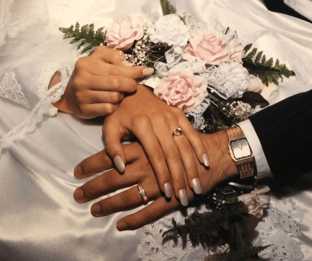 BraveBoldLife's tweet photo. How to Renew Your Love and Have a Lasting Marriage - Focusing on the faults each other is easier than examining our own hearts. Today we shares God faithfulness. Renewing lasting love! Offering hope and healing! https://t.co/P7lxpJCWLj https://t.co/0vVRVjl2LO