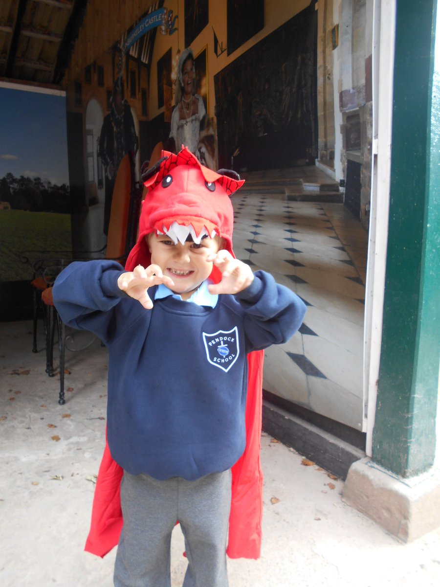 PendockPrimary's tweet photo. Thank you for having us @berkeleycastle! #schooltrip #fun #castles #topic #offsitelearning https://t.co/i9gcOTEbj4