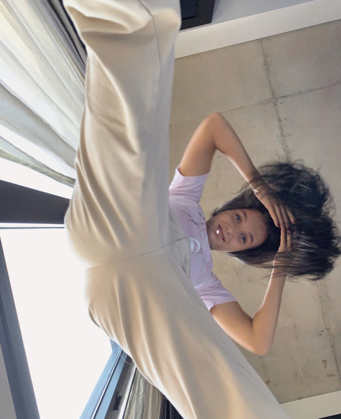 ♡ jana ♡ on X: ok so what we found out today is that emma is a porn  star... Im scared. Like those vagina pics are dangerous @emmachamberlain  t.co3I3QQKzjlT  X