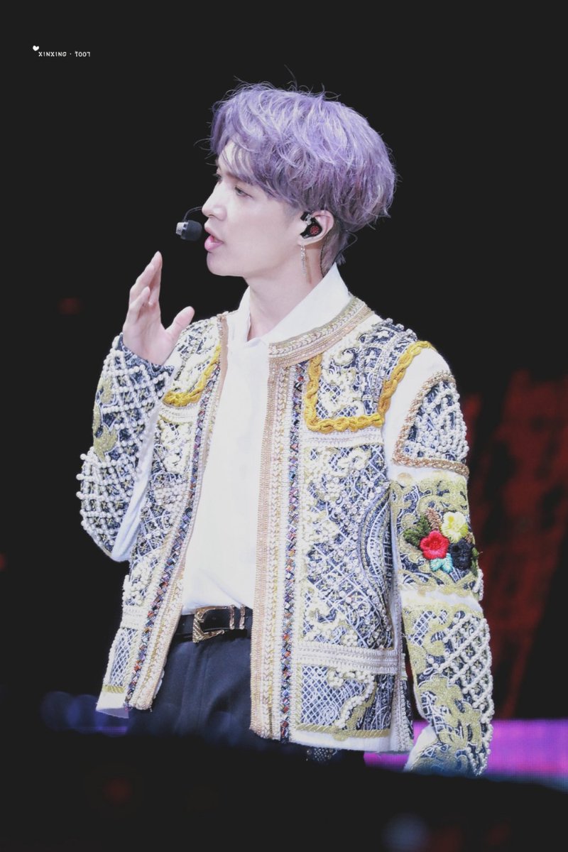 Layzhang90's tweet photo. #엑소 #레이

별명이 킹오브 차이나라셨는데
차이나만 해당되는게 아닐듯..
미쳤나봐 마지막사진 되게 오묘한게 예쁘신데 진짜 조각같으세요.
렌즈 진짜 잘 어울린다.
미치게 잘생겼어요 그냥 잘생겼어 https://t.co/6x93VhcpYs